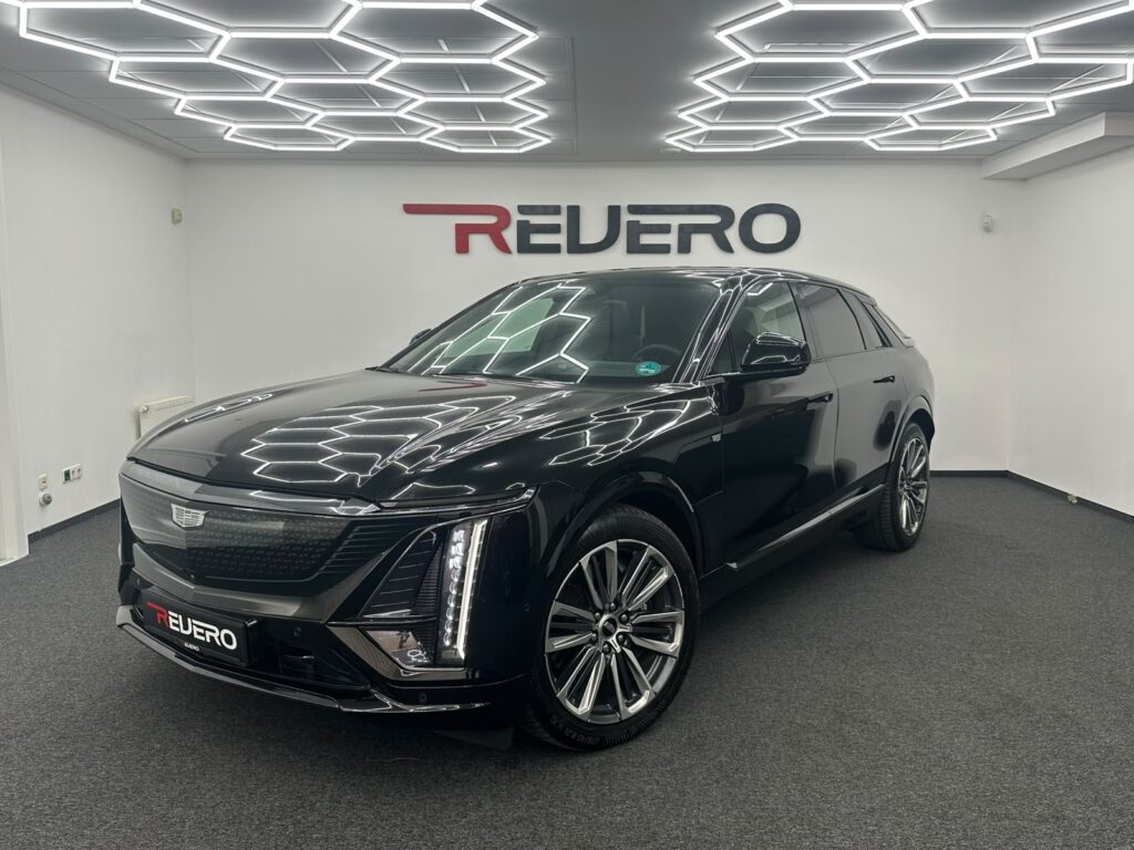2025 Cadillac Lyriq Sport